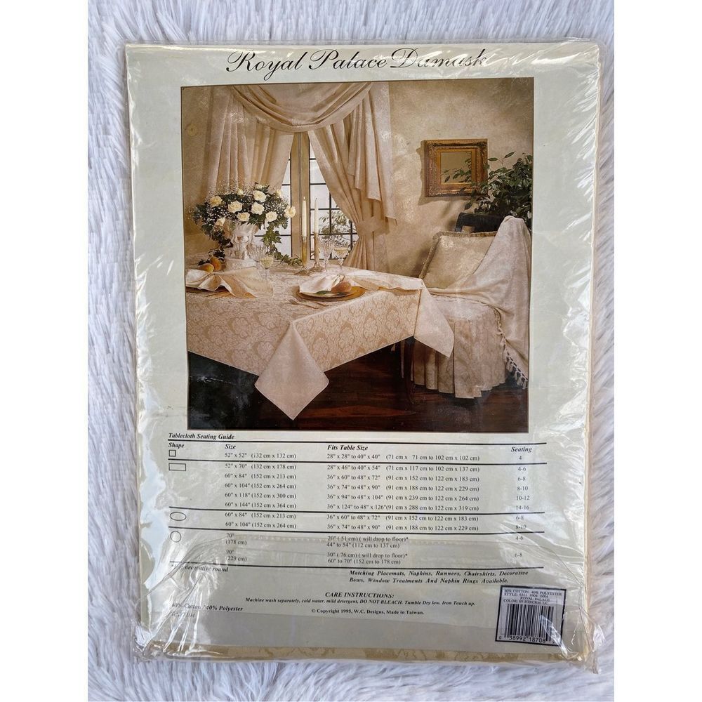 NWT Wilton Court Vintage 60"X104" Oval Buttercream Floral Print Tableclo…